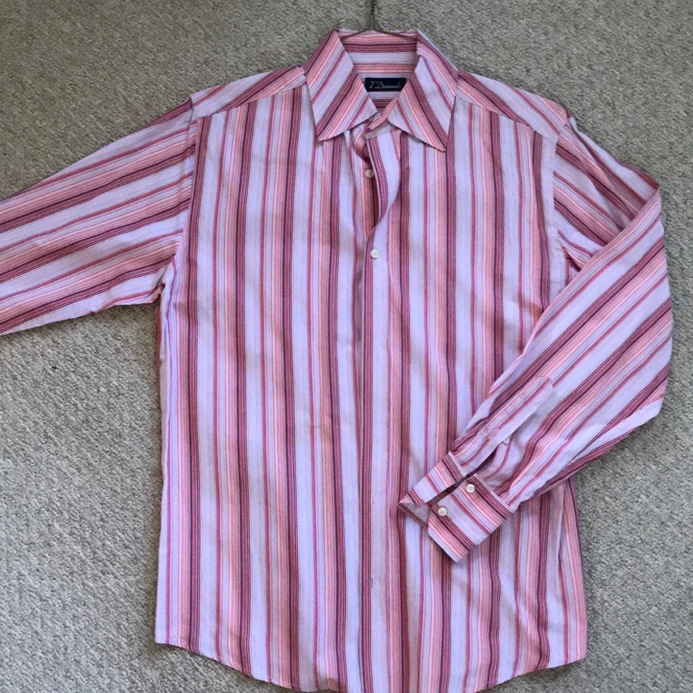 Seven diamonds button down going out shirt